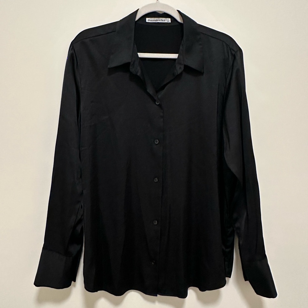 Abercrombie & Fitch Long-Sleeve Satin Button-Up Shirt - Picture 9 of 13